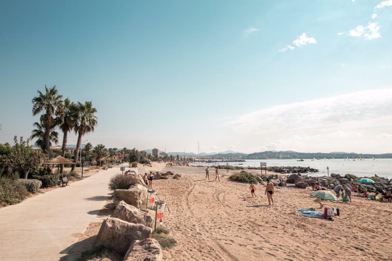 شقة Appart' Au Port Fréjus المظهر الخارجي الصورة